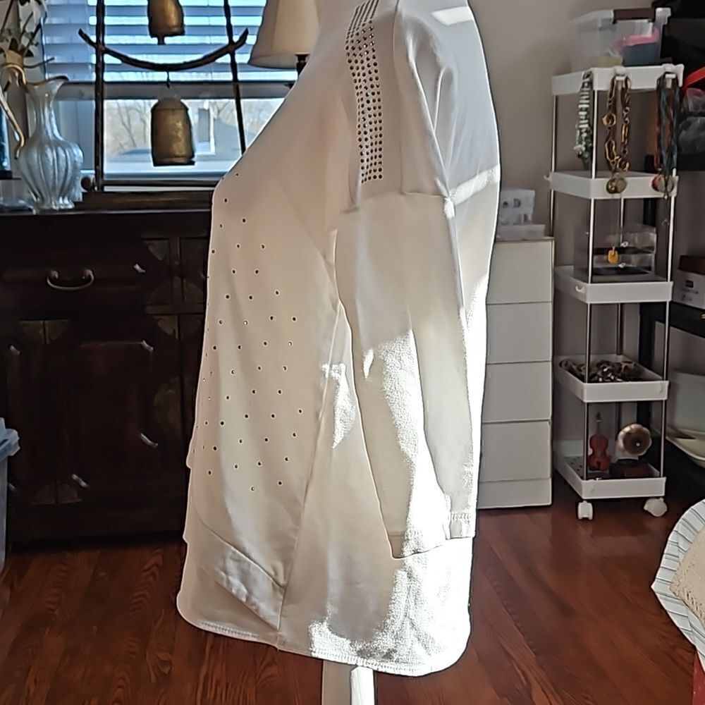 NEW Picadilly white top with silver studs - Picture 5 of 10
